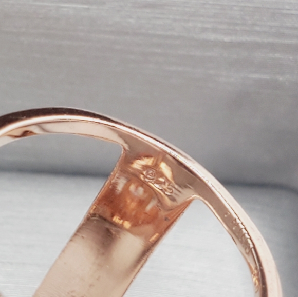 Round White Diamond Simulants Rose Gold - 925 Sterling Silver Halo Ring - Picture 4 of 5